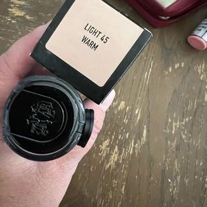 Kat von d lock it foundation new in box light 45 warm